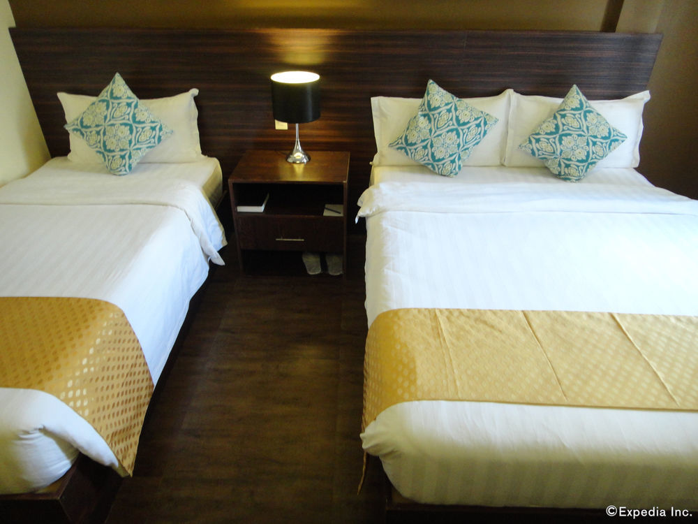 Aziza Paradise Hotel Puerto Princesa Luaran gambar